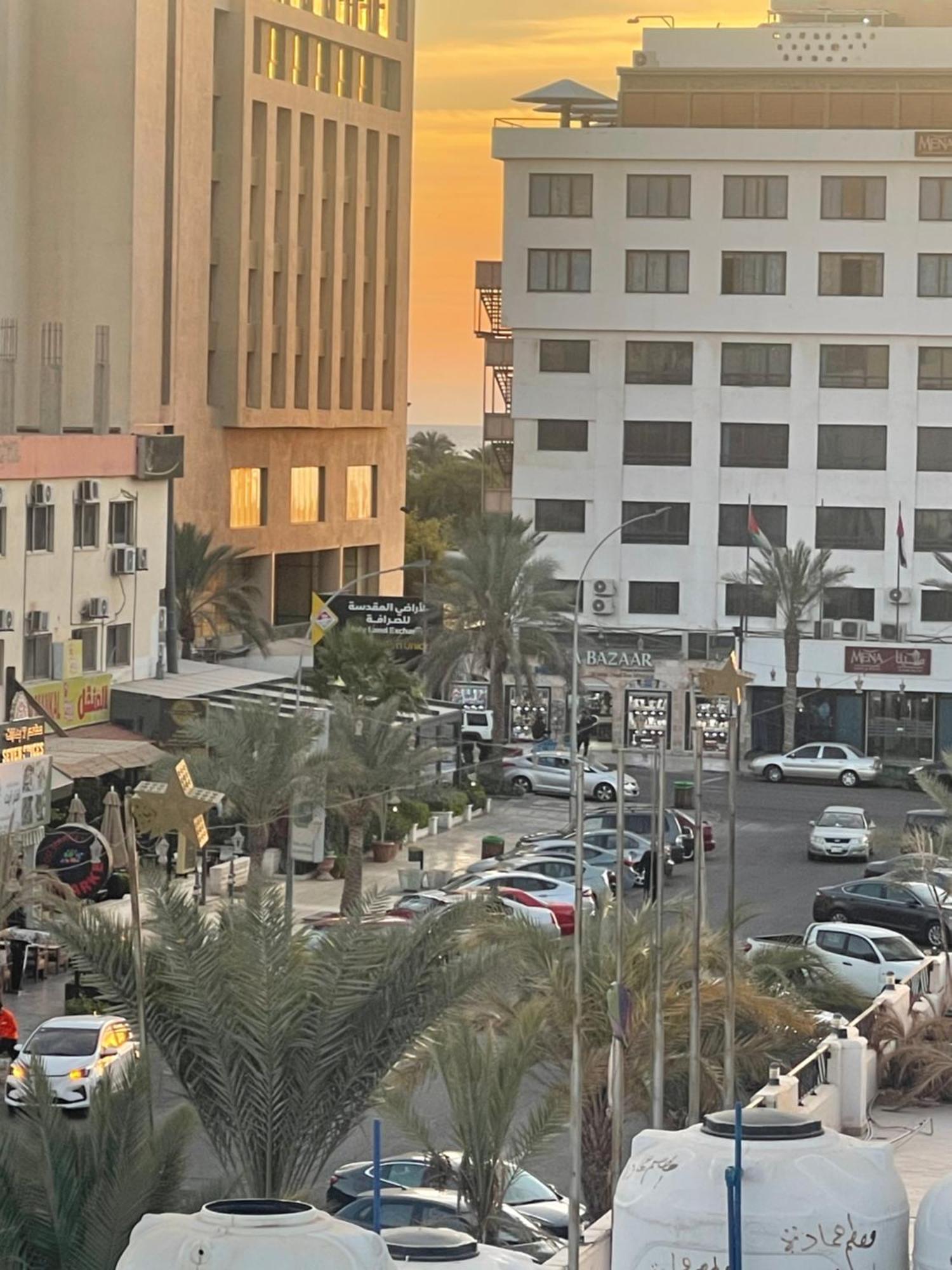 Pizza Street Hostel Aqaba Eksteriør billede