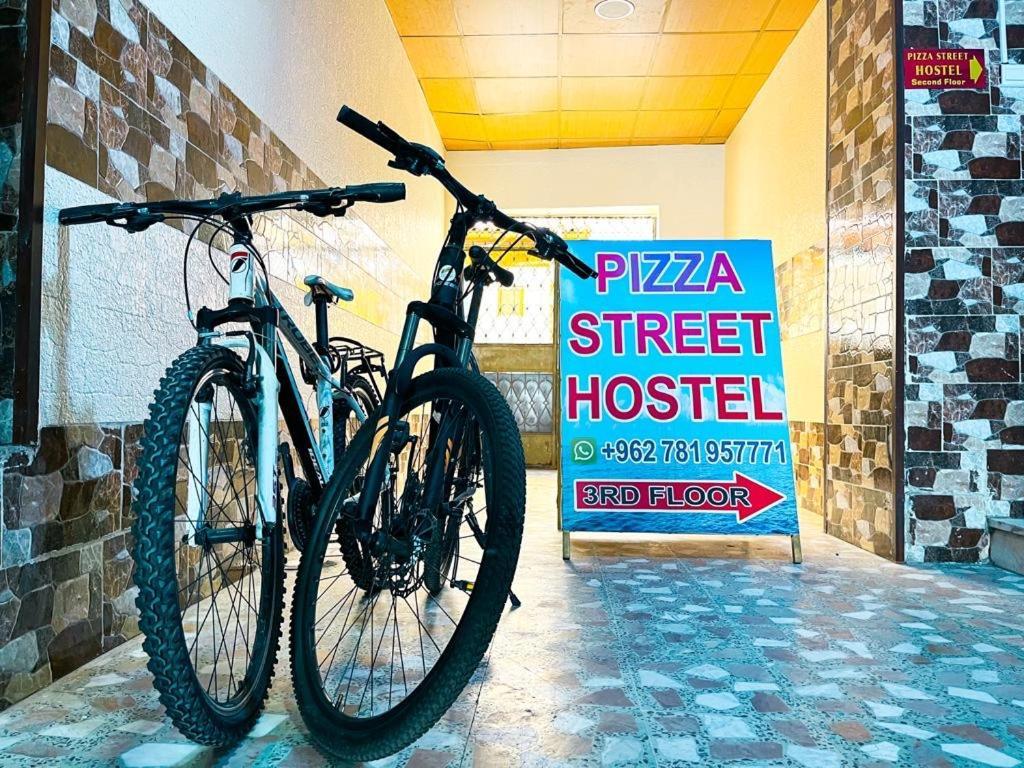 Pizza Street Hostel Aqaba Eksteriør billede